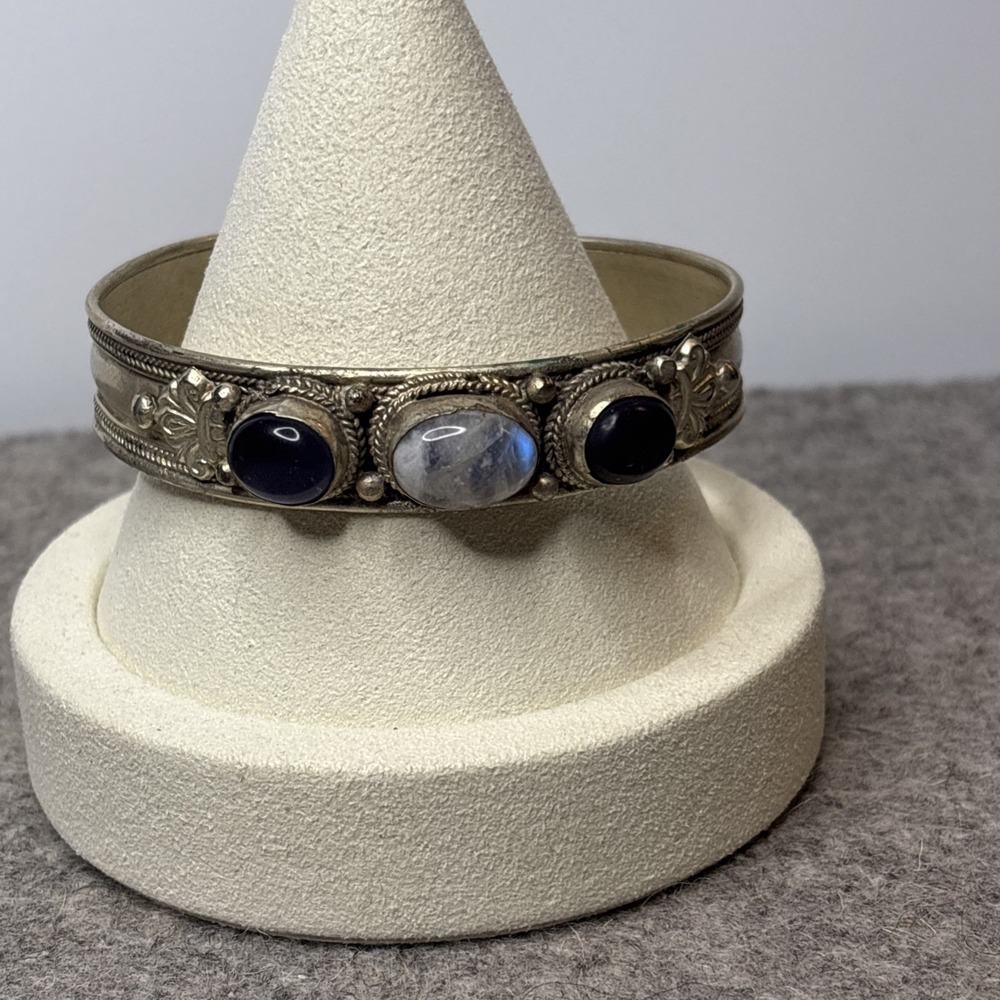 Vintage Silver Tone Cuff Bracelet Blue Flash Stone Glass Cabochons Size 7